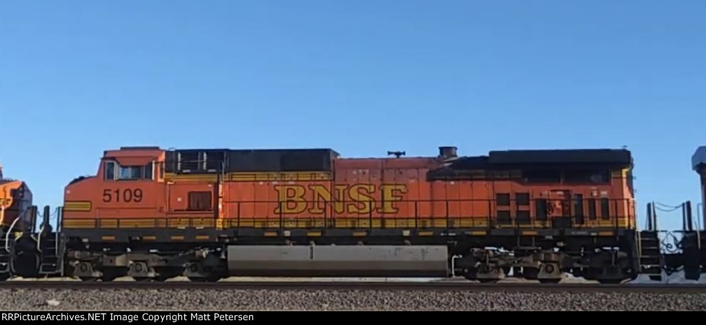 BNSF 5109